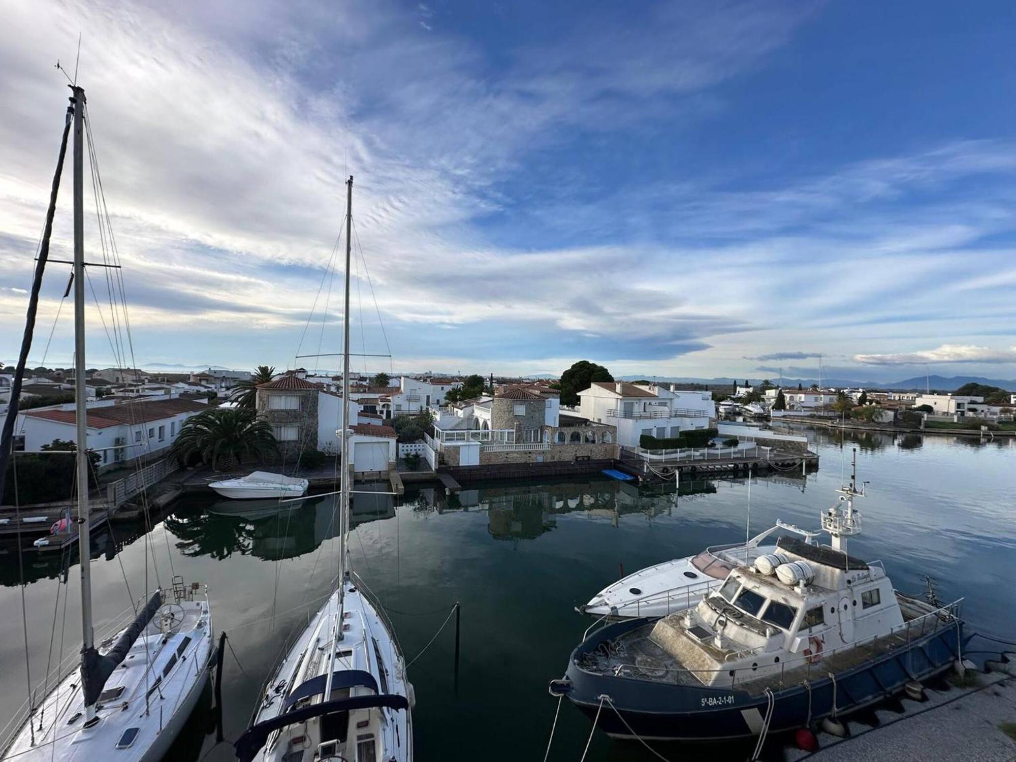 Apartamento En Roses Con Vistas Al Canal Y Piscina Esterno foto