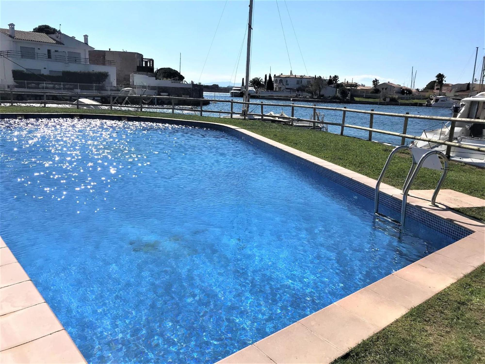 Apartamento En Roses Con Vistas Al Canal Y Piscina Av-52 Esterno foto