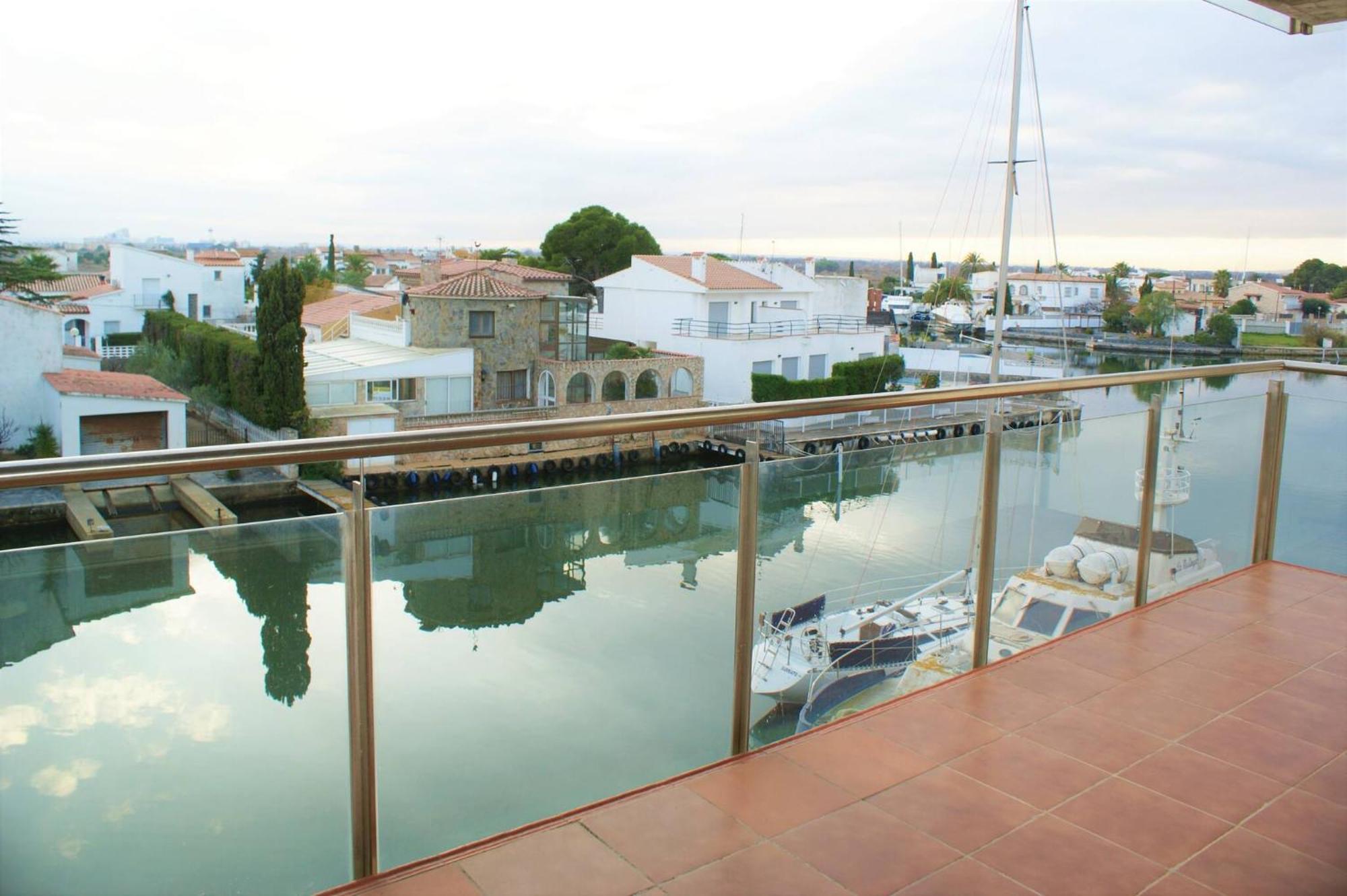 Apartamento En Roses Con Vistas Al Canal Y Piscina Esterno foto
